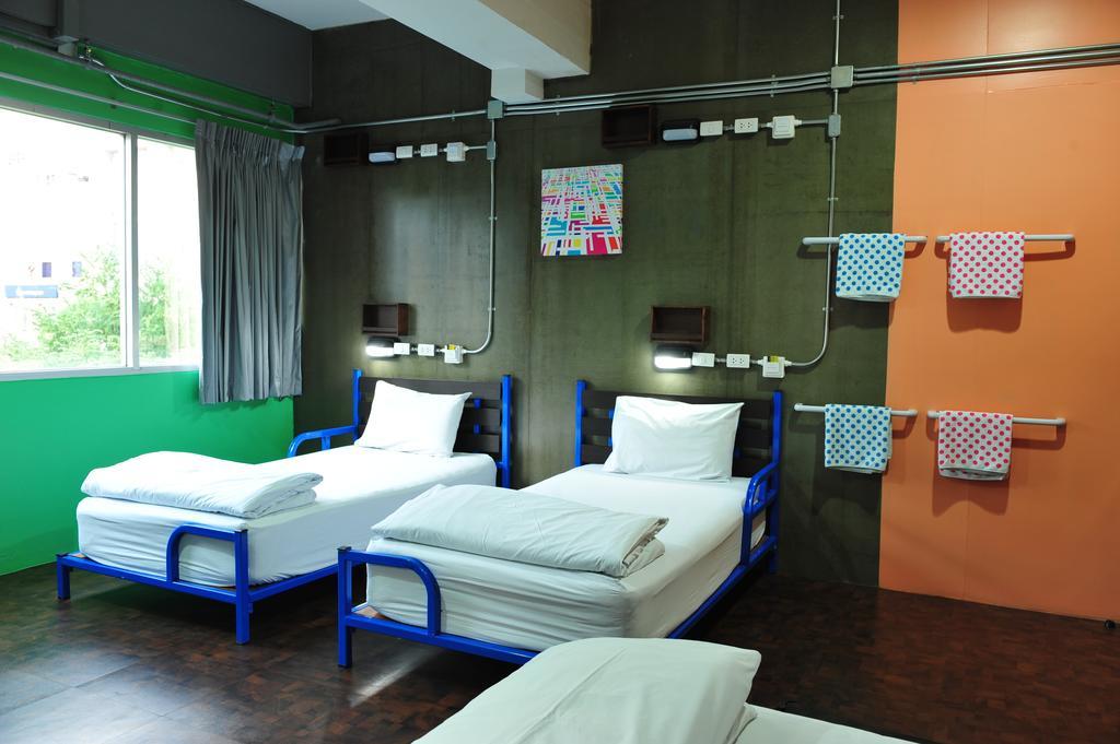 Saphaipae Hostel Бангкок Номер фото